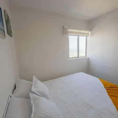 Apartamento Moderno 3h Vista Mar Lateral · Ubicación Ideal
